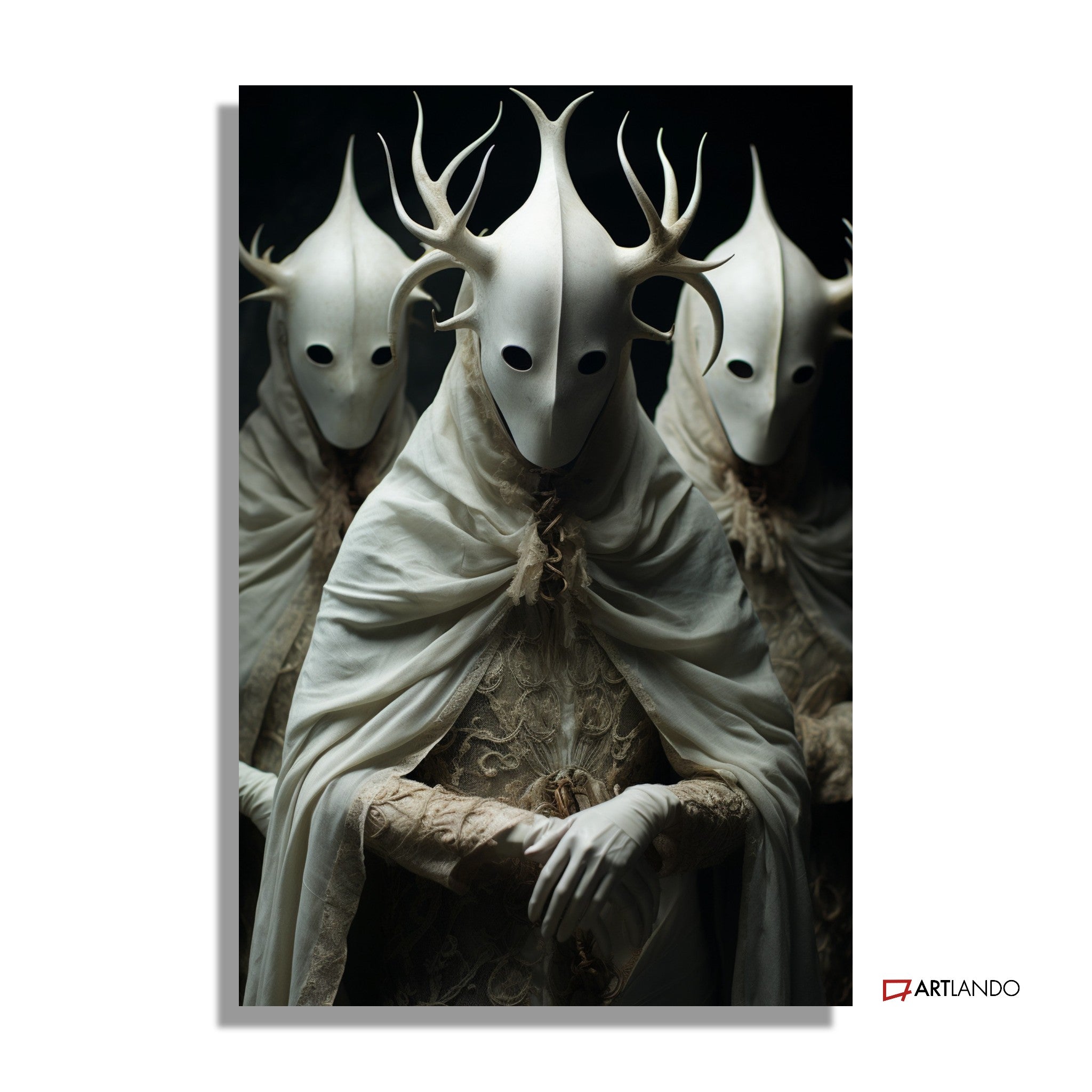 Drei unheimliche weiße maskierte Gestalten mit Geweih - Beksinski Stil