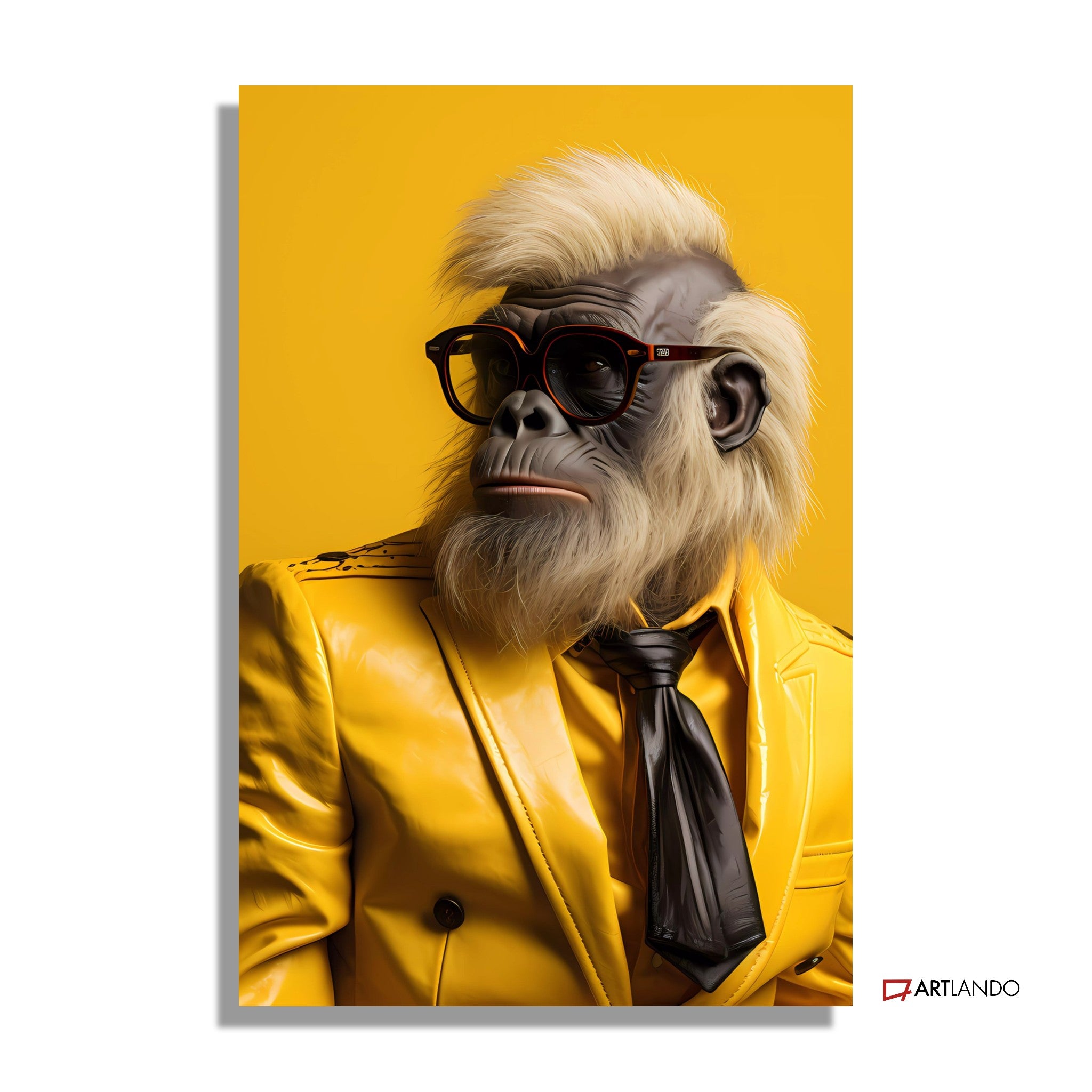 Gorilla mit Vollbart und Hipster-Kostüm vor gelbem Hintergrund